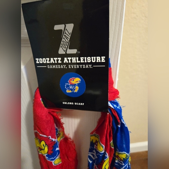 New Kansas Jayhawks Scarf - Picture 2 of 5